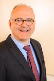 Das ist der erste Bürger-Meister. Das ist der erste Bürger-Meister.