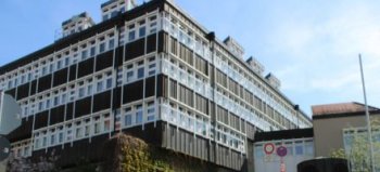 Das Winnender Rathaus von der Wallstraße aus betrachtet.